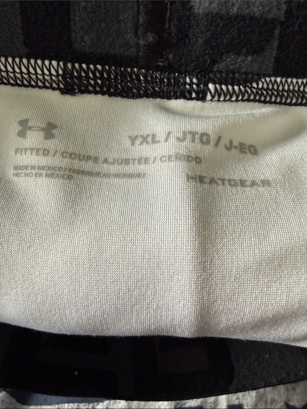 Boy’s Under Armour White Compression Tights with Black Branded Waistband - Picture 3 of 3